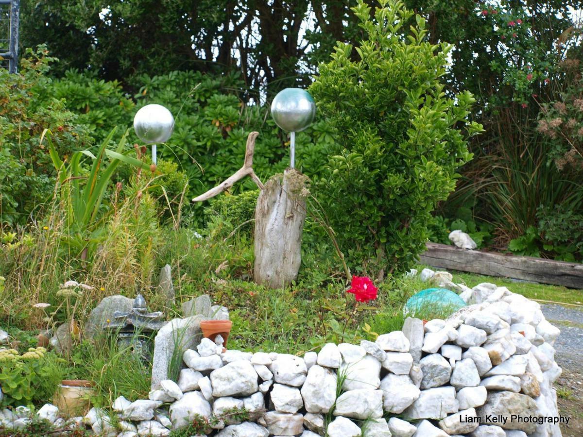 Lakefield Gallery Keel  Buitenkant foto